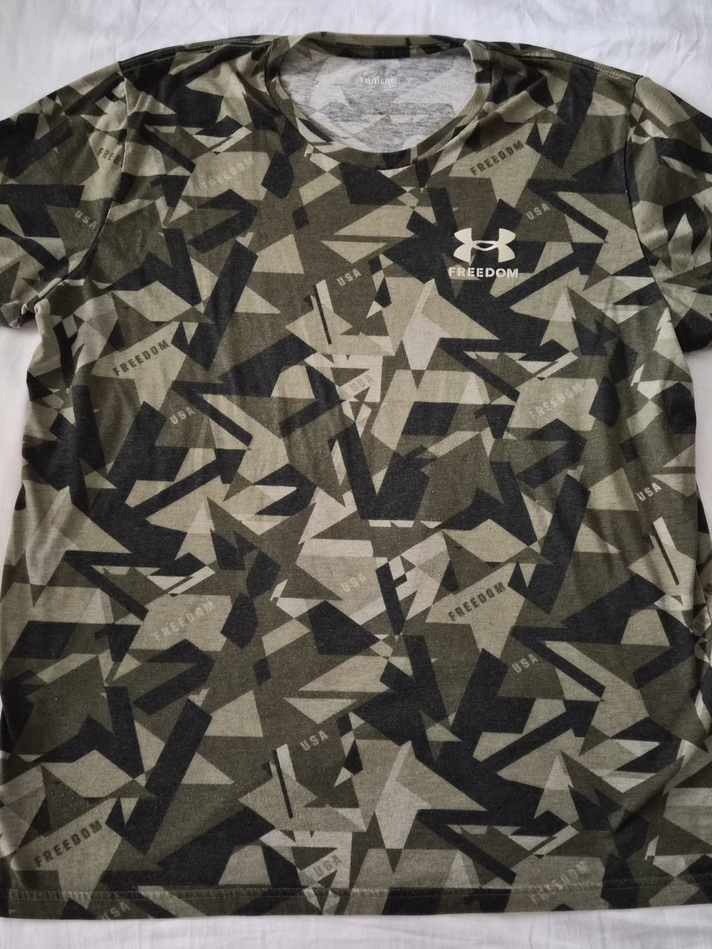 Under Armour Men’s Olive Camo Graphic Tee - Freedom